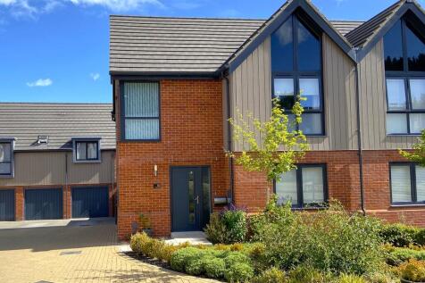 House with double...