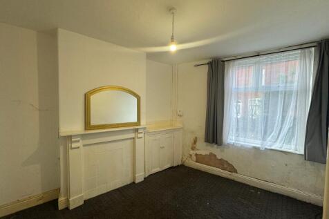 WhatsApp Image 2025-12-08 at 13.29.27 (4).jpeg