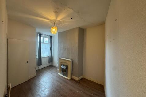 WhatsApp Image 2025-12-08 at 13.29.27 (5).jpeg