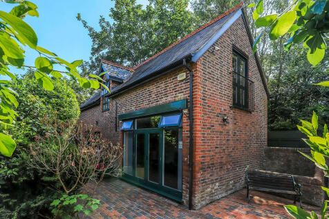 Coach House