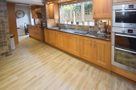 1ddc8e81-Kitchen