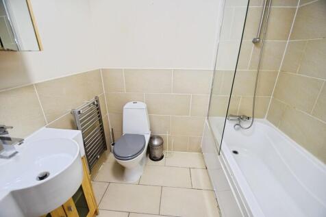 bd572df7-Bathroom