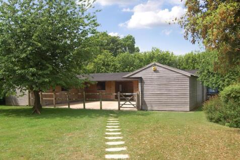 Stable Yard rear of Garden.JPG