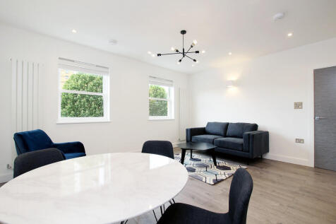 Open-Plan Lounge