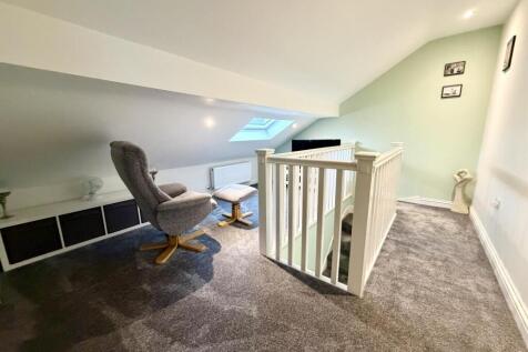 Landing/Sitting area