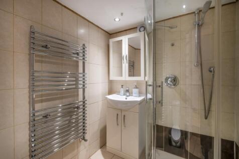 12-Staveley-Road-...