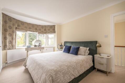 12-Staveley-Road-...