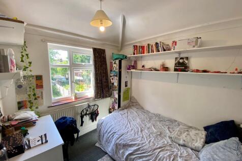 Bedroom (back right)