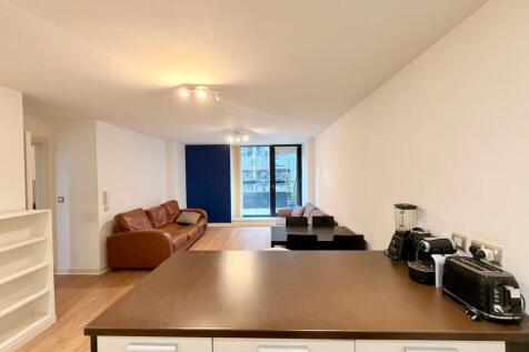 Kitchen &amp; Living Room