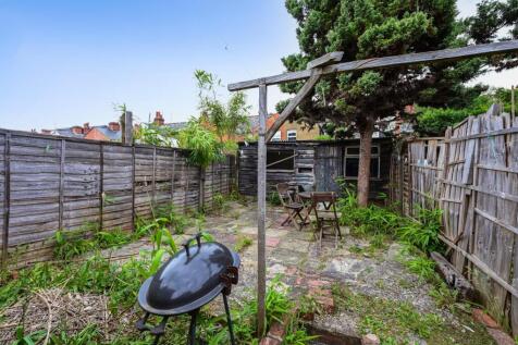 60 Catherine St (10).jpg