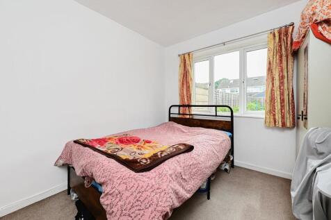 149 Foxhays Rd (9).jpg