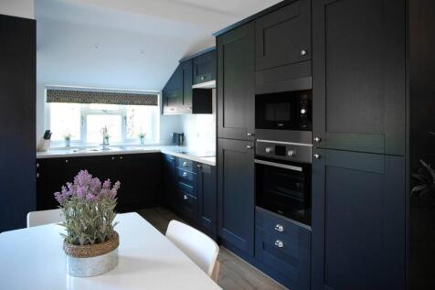 Mansfield Communal kitchen a.jpg