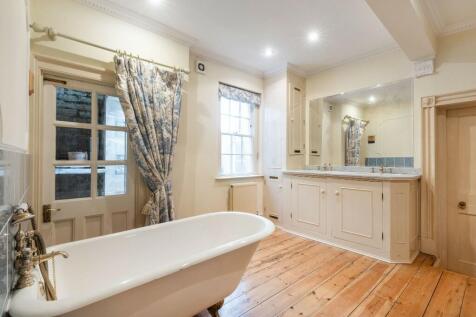 Courtyard Bathroom