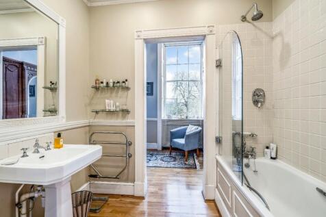 Upper Bathroom