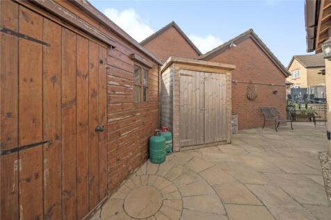 Side Courtyard