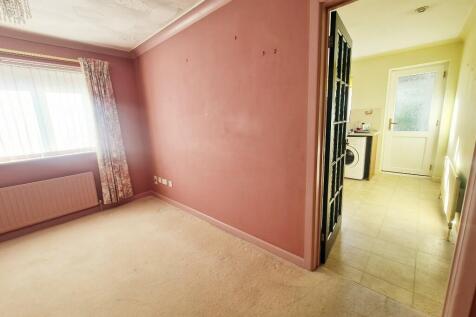 Dining Room to Kitch