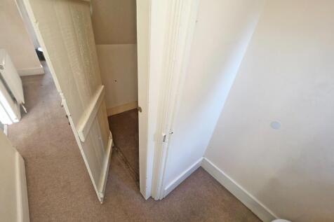 Storage &amp; Cloakroom
