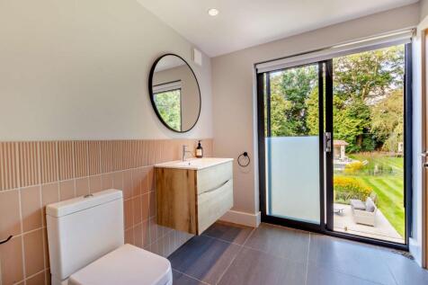 Bedroom 2 En Suite