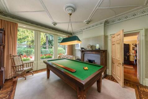 Snooker Room