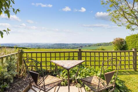 A05 - Flat 2 Redhills, Jubilee Road - 250514.jpg