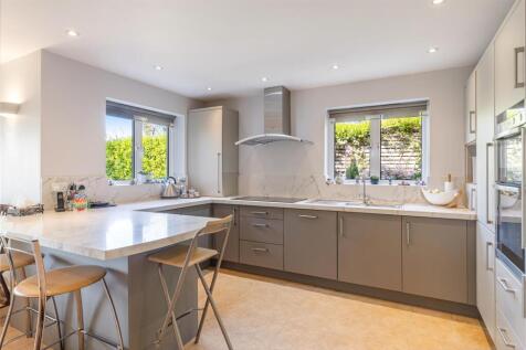 A08 - Flat 2 Redhills, Jubilee Road - 250514.jpg