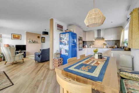 Kitchen, dining room