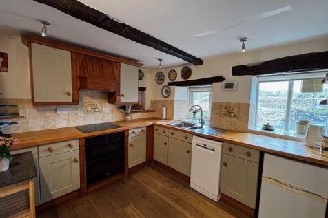 The Farmhouse Kitchen