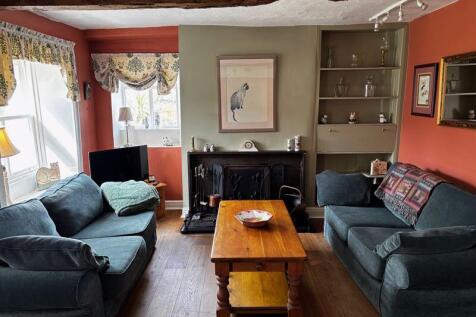 Farmhouse Lounge