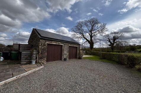 Garages and Driveway