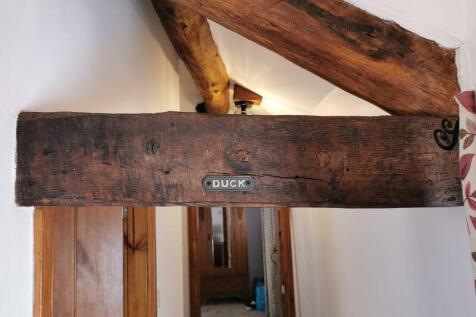 Hallway, Feature Beams 