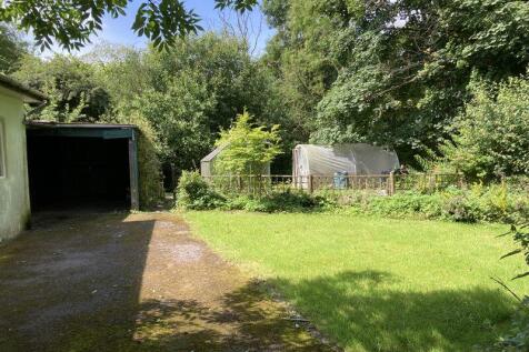 Rear woodstore 