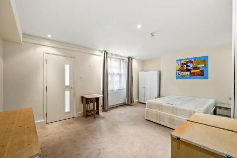 Living space 2 