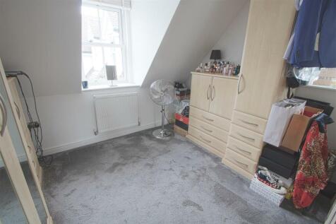 BEDROOM 4.jpg