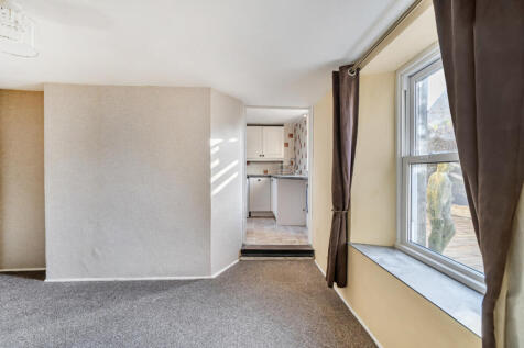 1389296-8-693c25d...