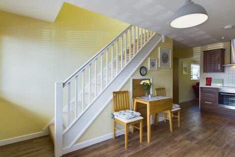 Hallway/Dining