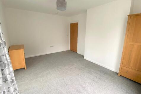 Lower Deck, 14 Headleigh Road Bedroom 1