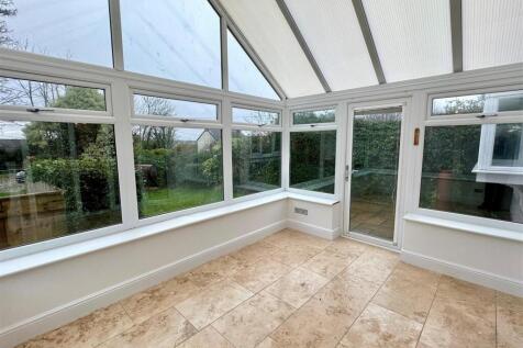 Tamarinda Conservatory