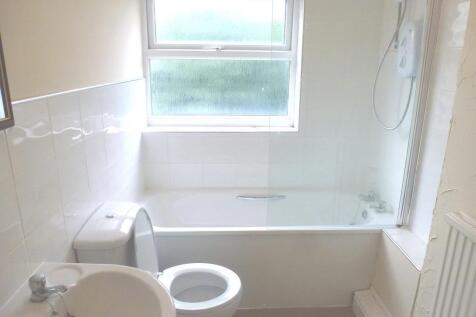 27 Spring Hill Road Bathroom.JPG