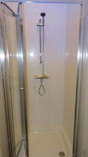 27 Spring Hill Road shower room.JPG