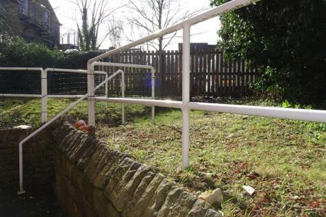 27 Spring Hill Road - Rear garden.JPG