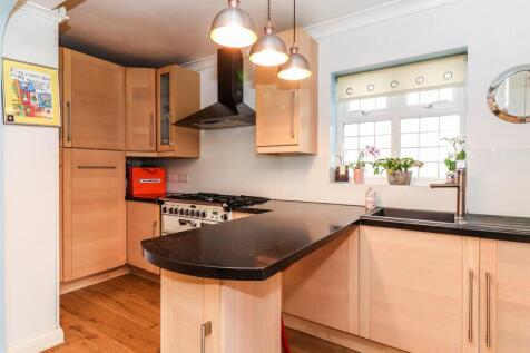 KITCHEN VIEW 2