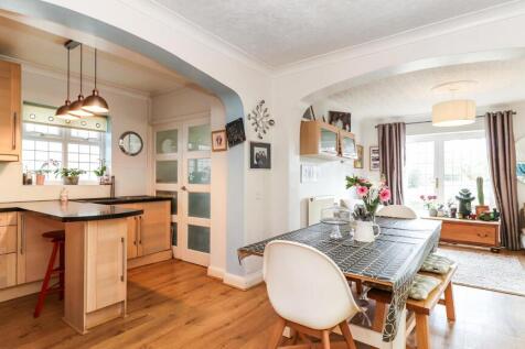 KITCHEN VIEW 3