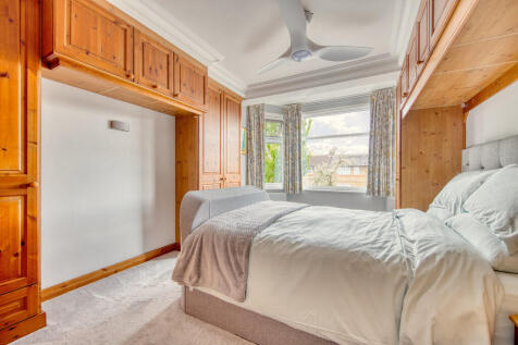 Bedroom 1a