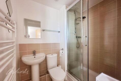 Manston shower use