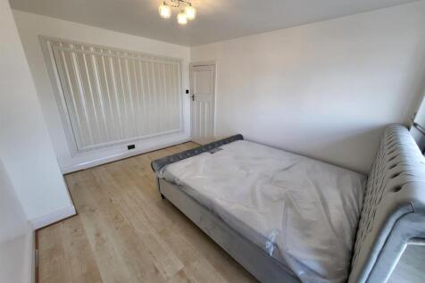 105 sch rd reception.JPG