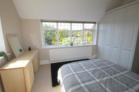 St Annes Road East, 202, bed 2 (2).JPG