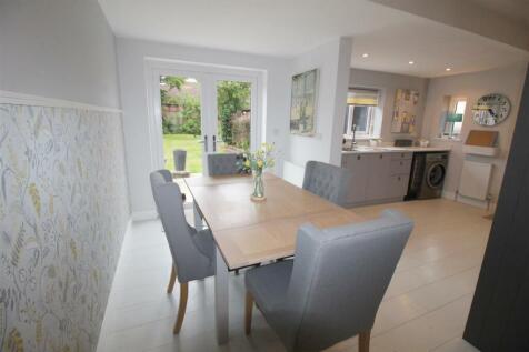 St Thomas Road, 78, dining area.JPG