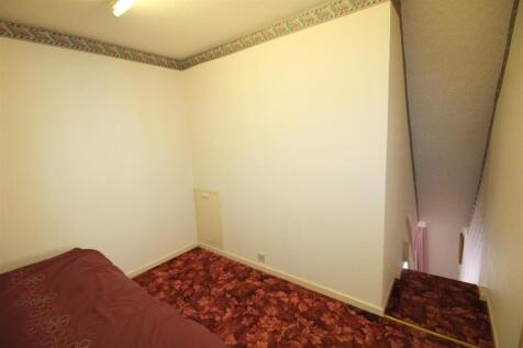 Boston Road, Stairs and Landing.JPG