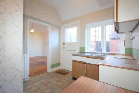 Fairhaven Road, 12 - kitchen 1.JPG