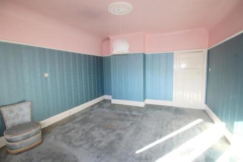 Fairhaven Road, 12 - Bedroom One 1.JPG